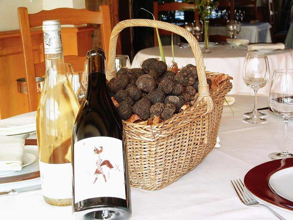 Auberge Du Cheval Blanc - Teritoria Selles-Saint-Denis Étterem fotó